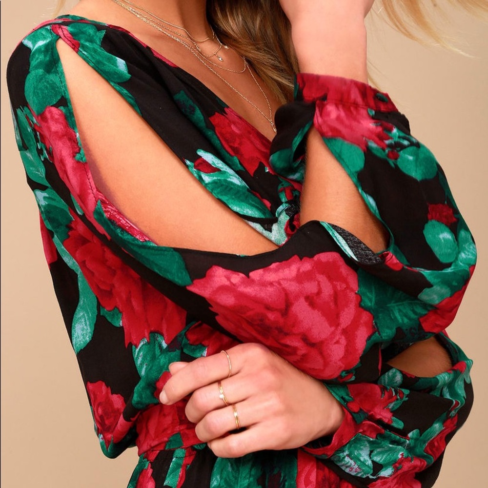 Lulus red rose cold shoulder maxi dress size large - Picture 3 of 3
